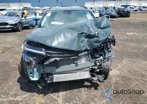 2025 Chevrolet Trax 1Lt из США, поврежденный, VIN KL77LHEP0SC175941